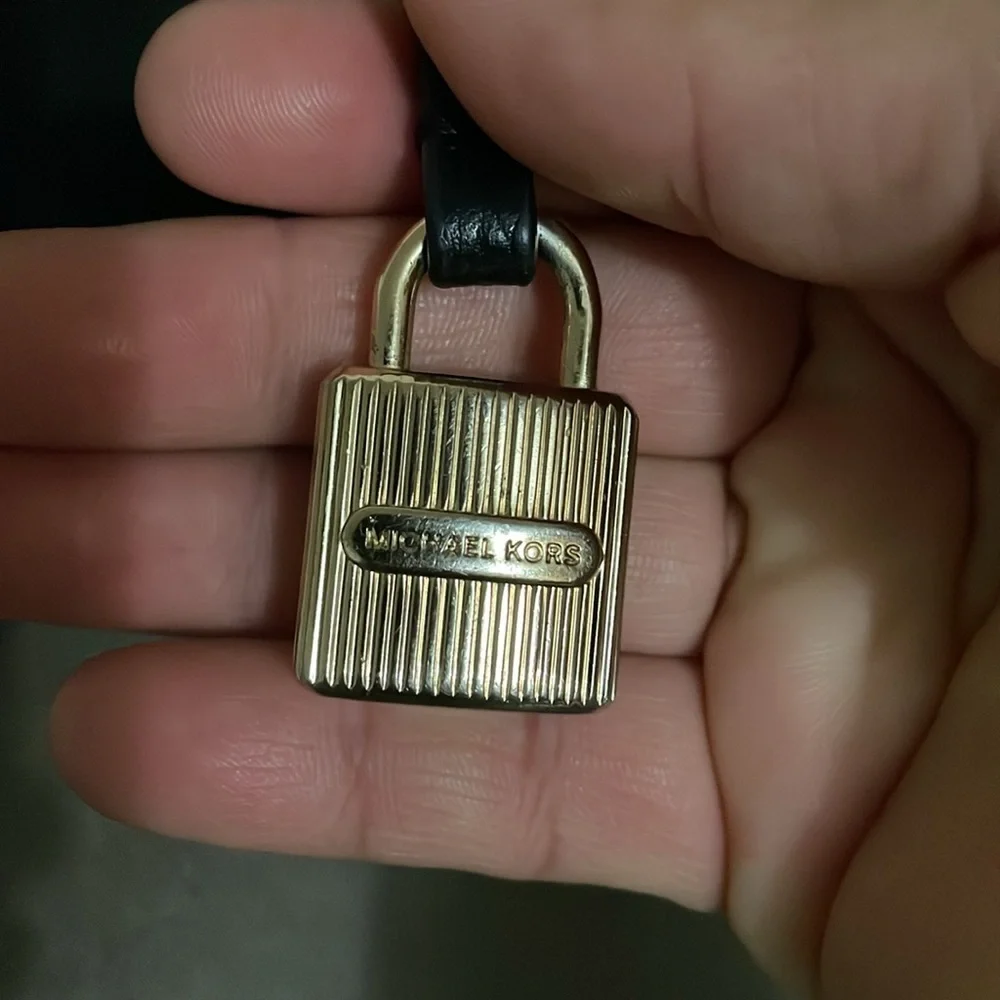 MICHAEL KORS Black Adele Large Leather Satchel Handbag MSRP $368 - Picture 5 of 5